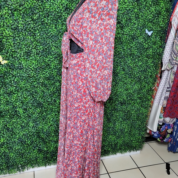 Nicholas Maxi - Picture 8 of 8